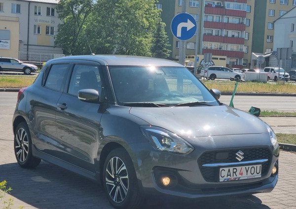 Suzuki Swift cena 51999 przebieg: 37000, rok produkcji 2021 z Biała małe 301